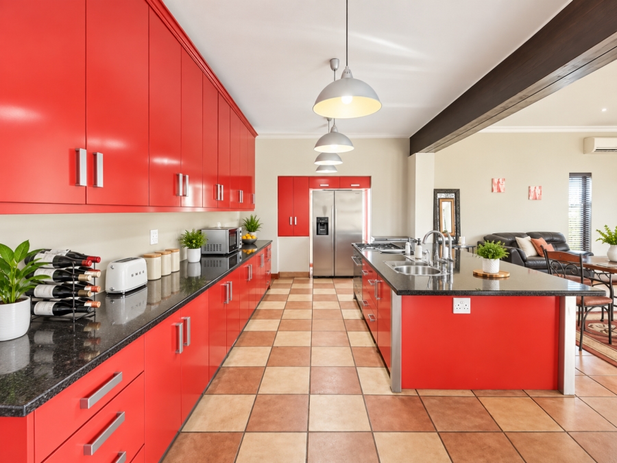 4 Bedroom Property for Sale in Woodland Hills Wildlife Estate Free State